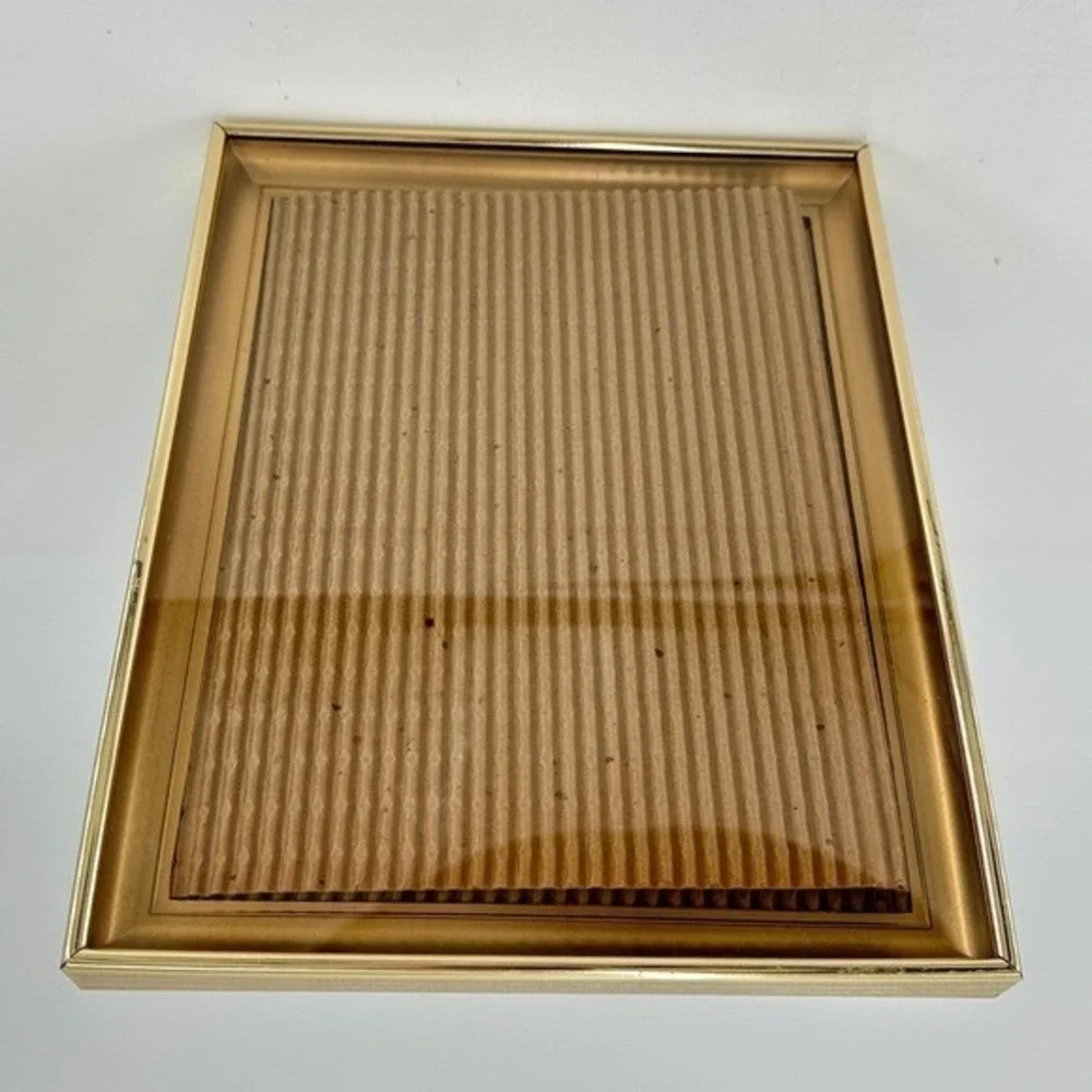 Vintage Gold Tone Metal Picture Frame Etched Border Tabletop Wall Mount 8x10